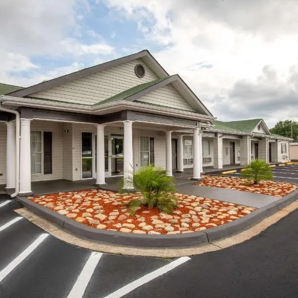 Suburban Studios, hotel in Moore