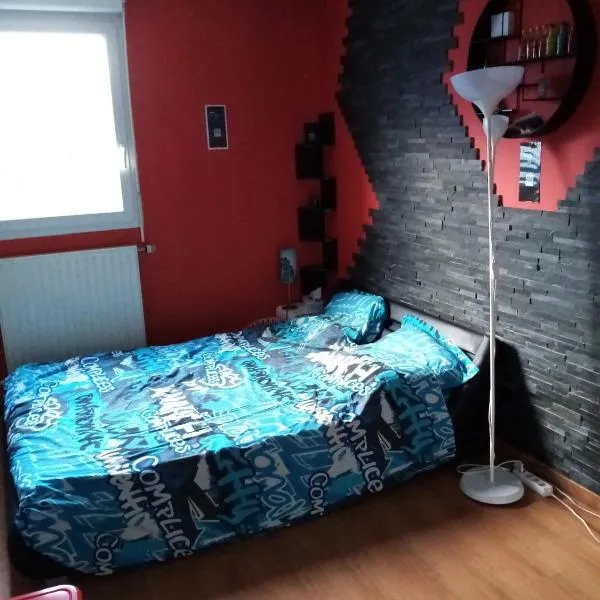 Chambre dans appartement Saint Martin d'Hères près du Campus, UGA et Neyrpic, hotel v destinaci Rhut