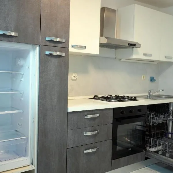 Toma Apartman, hotel v destinaci Bilice