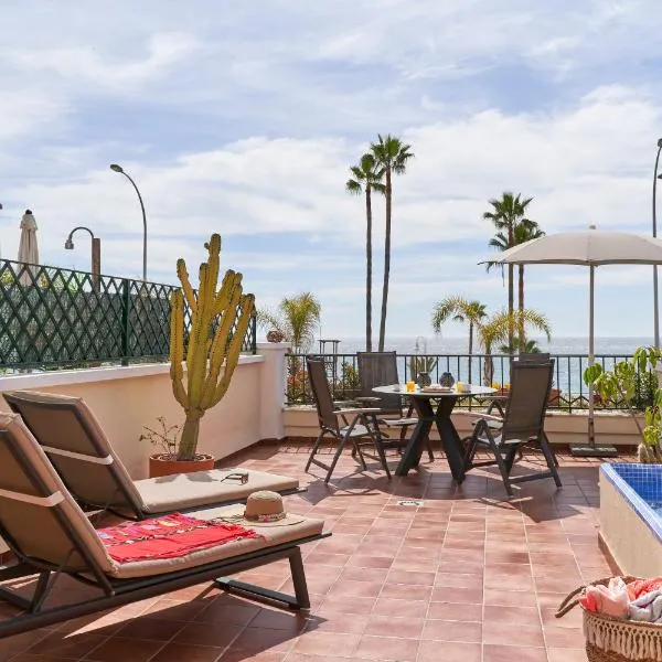 Apartment 1st line Burriana Nerja, hotel en Nerja