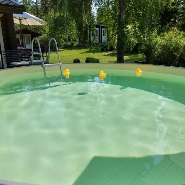 Kotoisa mökki Kangasniemellä, hotel em Kangasniemi
