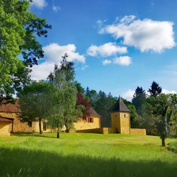 Domaine du Roucou, hotel v destinaci Nabirat