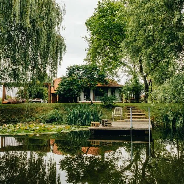 Rudine 41 - Off-Grid Riverside Home, hotel in Rokovci