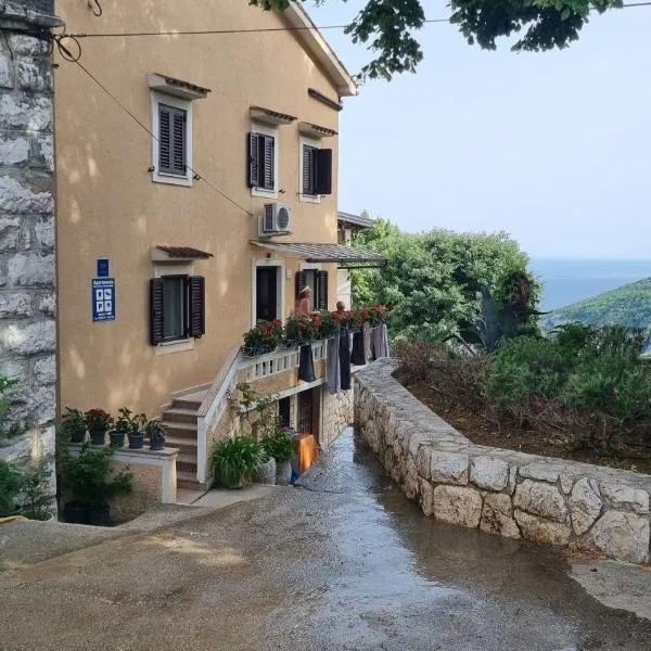 Sobe Biserka i Mario Brseč, hotel in Brseč