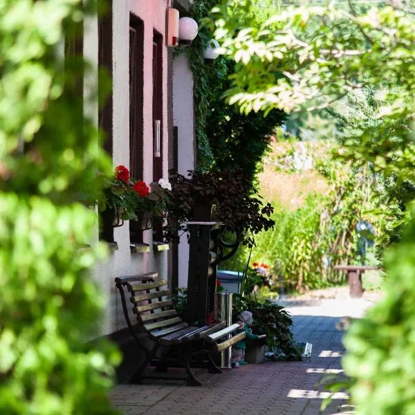 Ośrodek Wypoczynkowy AGADO, hotel en Sarbinowo
