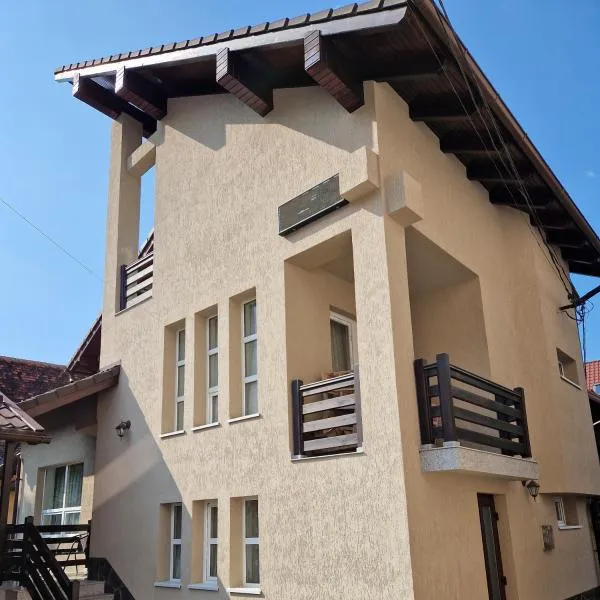 Casa Miruna & Noris, hotel in Bran