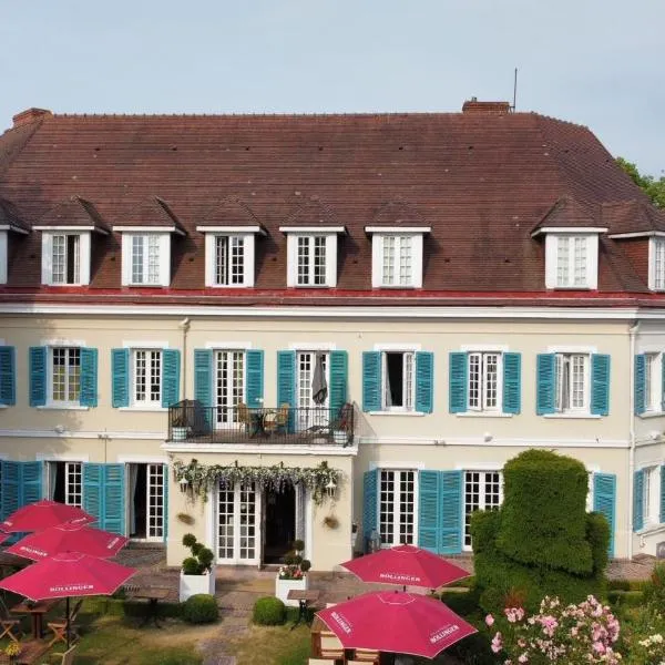 Chateau De Montreuil, hotel in Marenla