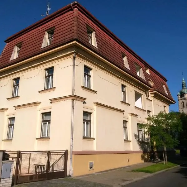 Hotel Jaro, hotel in Mělník