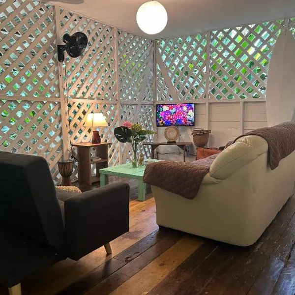 White Son house, a pasos de la playa, 50MG WIFI, hotel v destinaci Punta Uva
