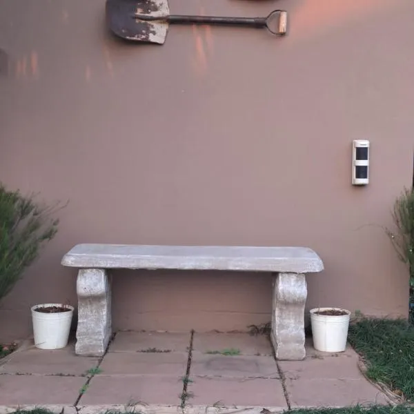 Berlydai Guest Accomodation, hotel a Secunda
