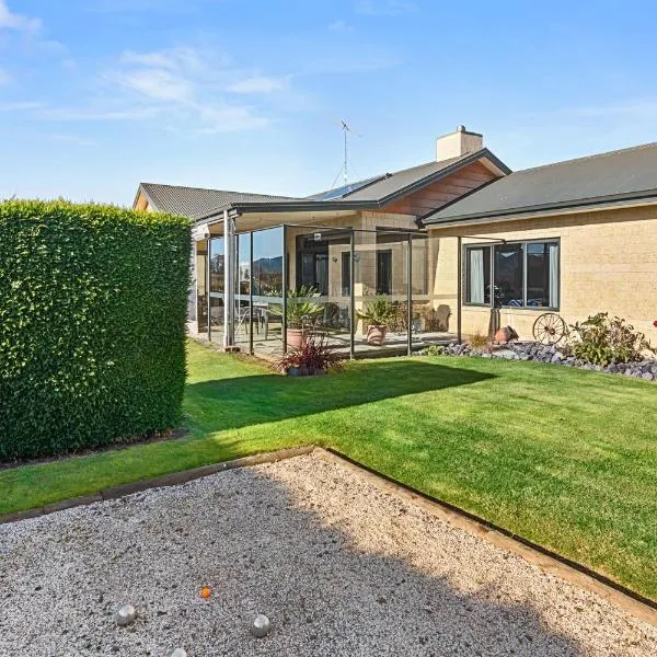 Selmes Sanctuary - Blenheim Holiday Home, hotel v destinaci Blenheim