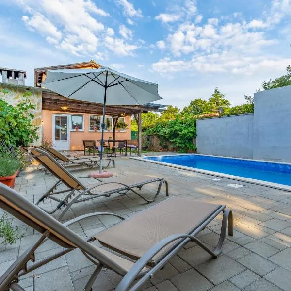 Villa Iness Medulin, hotel v Medulinu