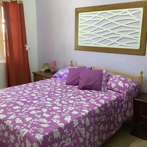 Bora Red Hibiscus Lodge, hotel v destinaci Bora Bora