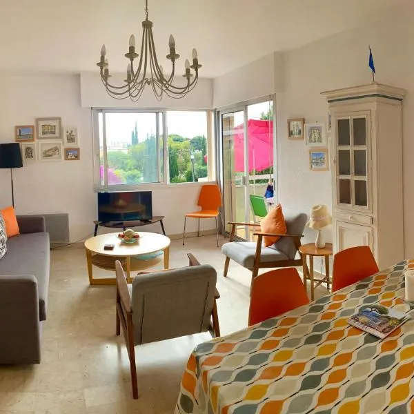 Sunny, modern apartment, hôtel à Bandol