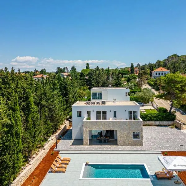 Villa Molaris ZadarVillas, hotel in Donje Selo