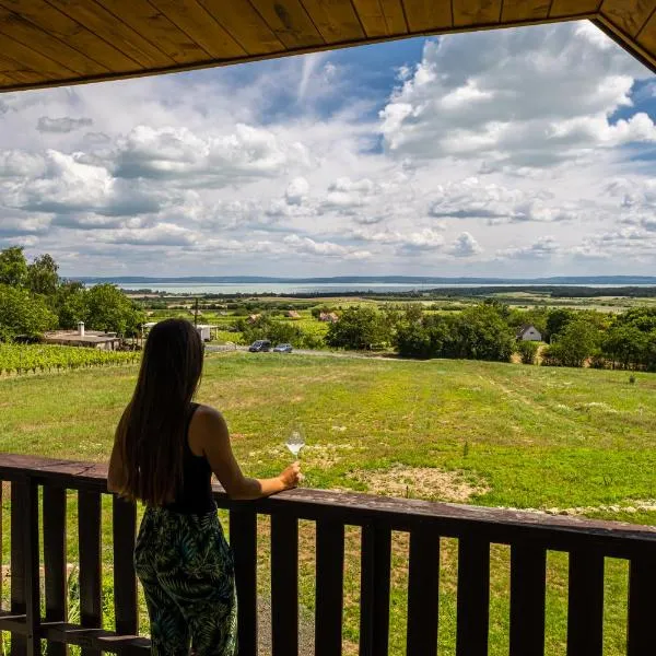 Tagyon Birtok Panoráma Apartman, hotel in Balatonhenye