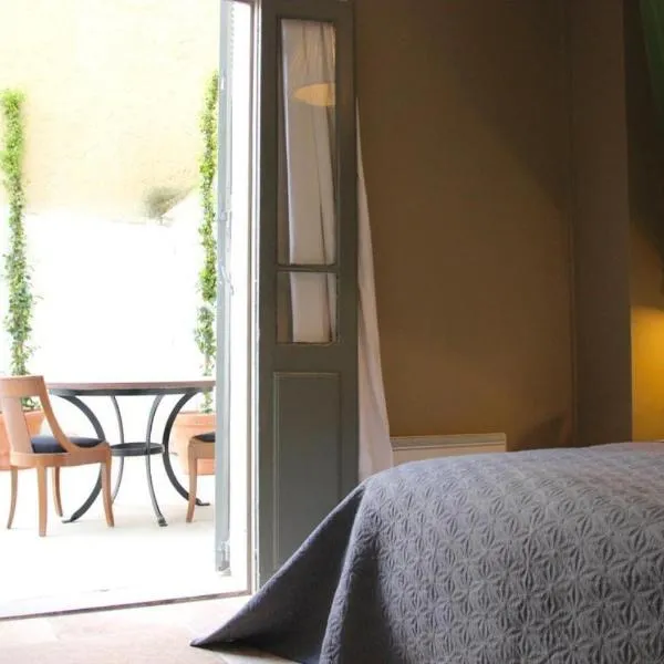 Les Cachettes, hotel v Avignonu