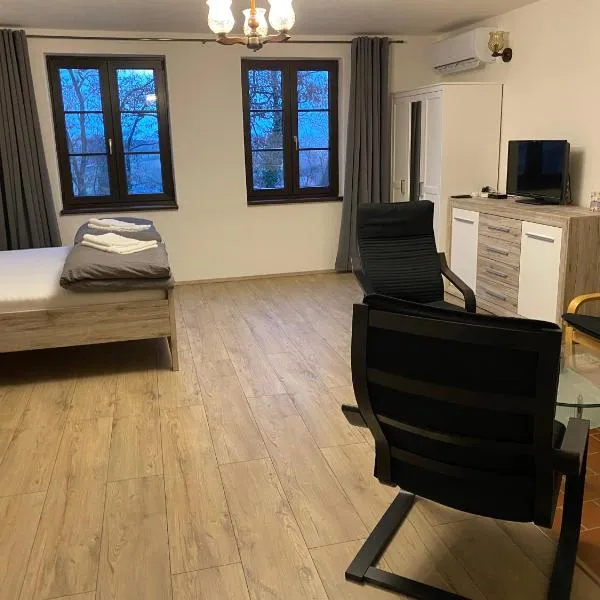 Apartmán Pod Mandloní, hôtel à Starovice