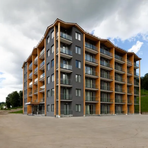 Crystal Wood, hotel in Bakuriani
