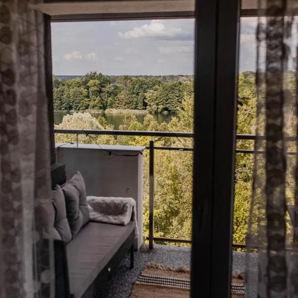 Apartament nad Jeziorem Sajmino, hotel din Ostrowin