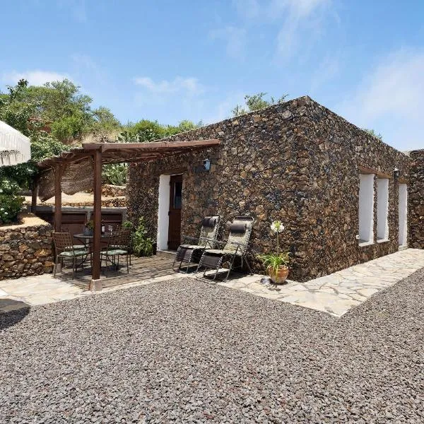 La Casa de Abajo, hotel in Valverde