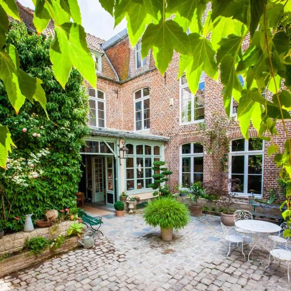 La chambre de Manon, hotel v destinaci Hesdin