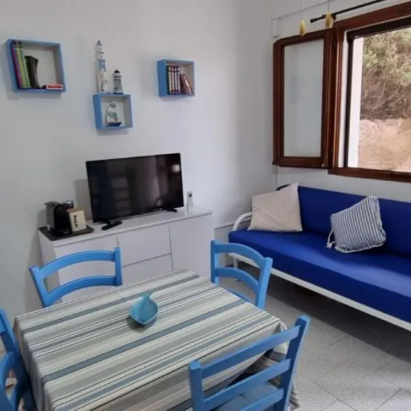 Casa Vacanze Casti - 37, hotel a Calasetta