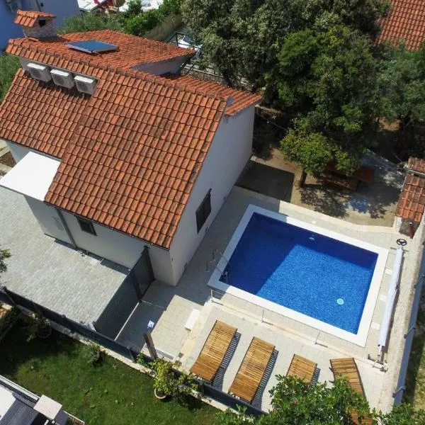 Kuća za odmor Ivanka, hótel í Ražanj