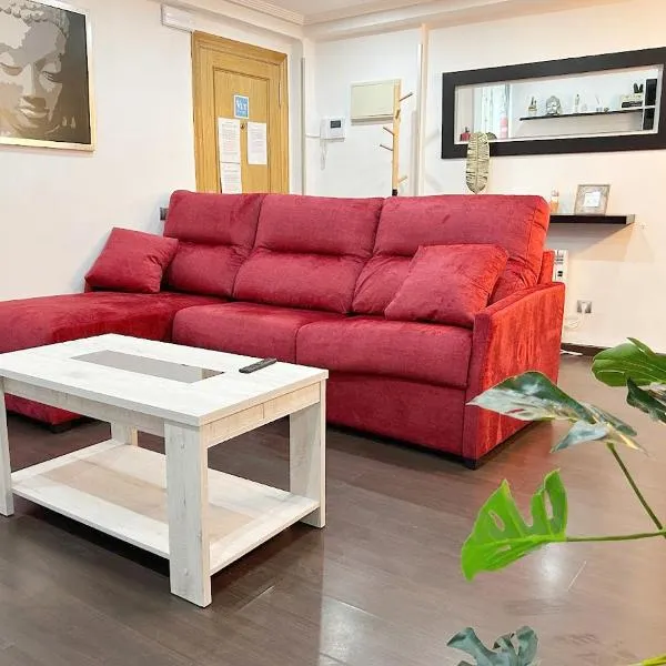 NUEVO 8 minutos ayuntamiento, 10 catedral, WIFI, hotel in Oviedo