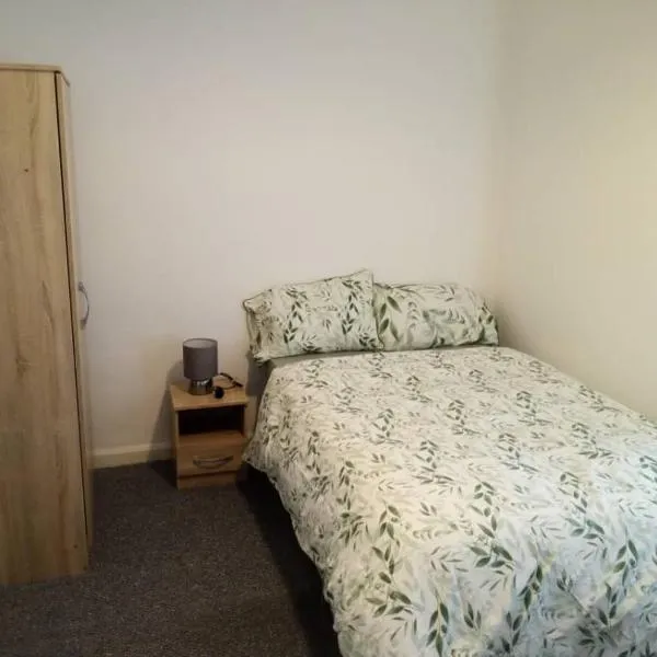 Double-bed (H2) close to Burnley city centre, hotel v destinaci Burnley