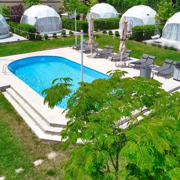 Seagloo Glamping - Adults Only, hotel v destinaci Costineşti