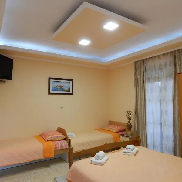 Apartments Klakor, hotel in Tivat