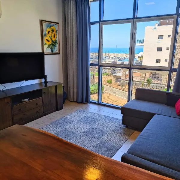 By the Sea, hotel in Ashkelon