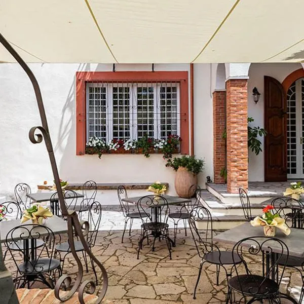 Borgo Prima Luce – hotel w mieście Cuglieri