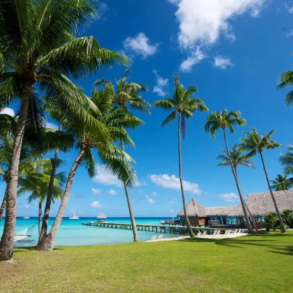 Hotel Kia Ora Resort & Spa, hotel v Avatoru