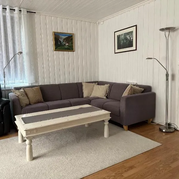 Oslo House, Nedre Kjellerstuvei, First floor, Twin Room, hotel v destinaci Lillestrøm