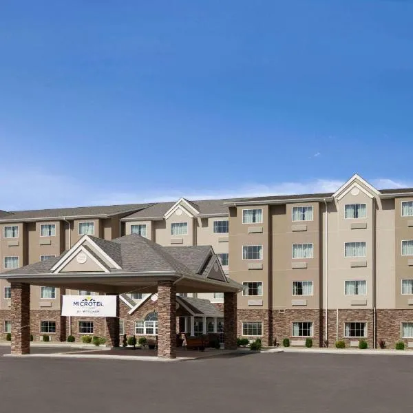 Microtel Inn & Suites by Wyndham St Clairsville - Wheeling, hotell i Saint Clairsville