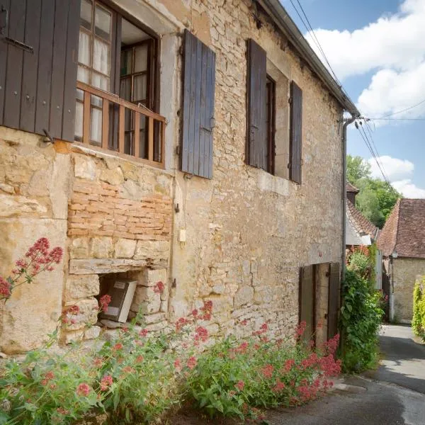 La Petite Maison du Périgord, hotel em Tourtoirac