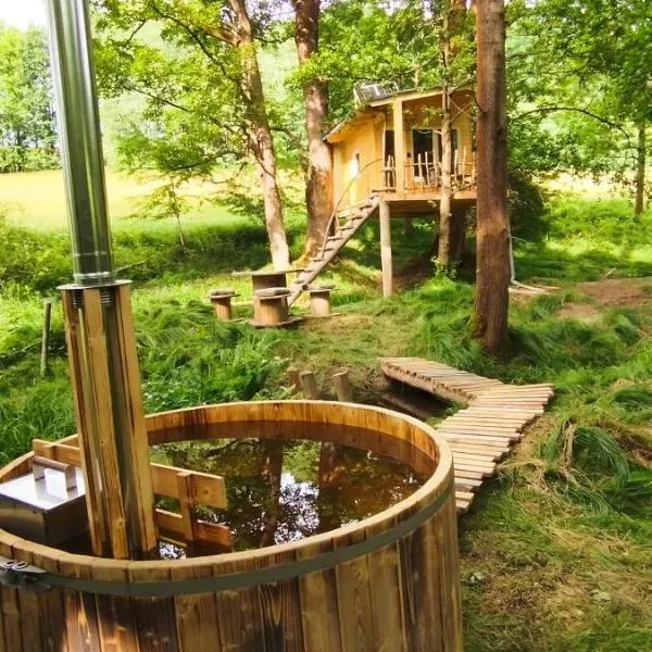 Treehouse LEA, hotel v destinaci Mikulášovice
