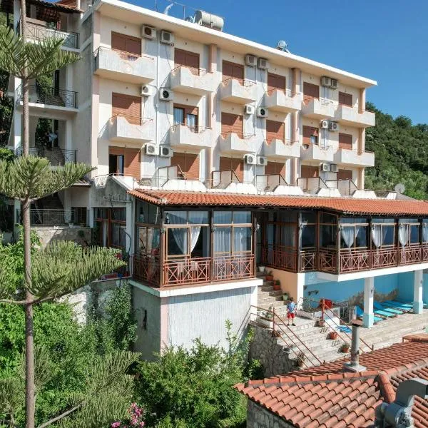 Hotel Panorama, hotel di Himare