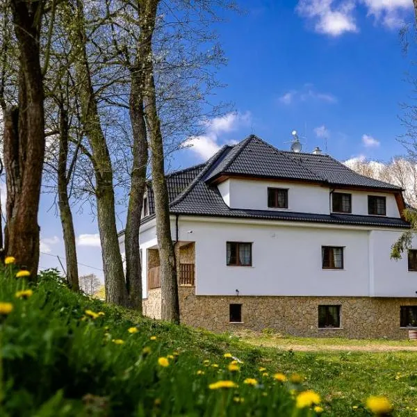 Rabasův Mlýn, khách sạn ở Kožlany