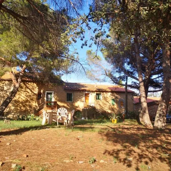 Maison Entière Hameau Monastir del Camp, hotel en Passa