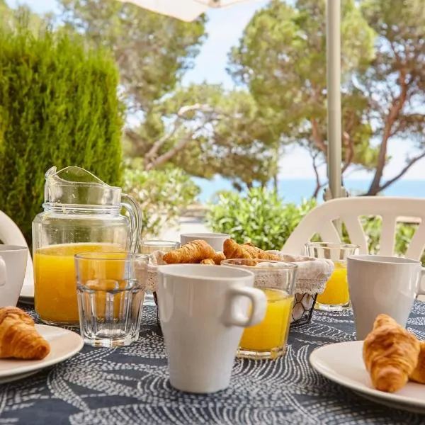 Rincón de Mar, hotel v destinaci Calafat
