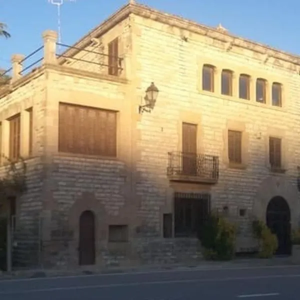 Fonda Can Llobet, hotel en Sant Martí de Tous