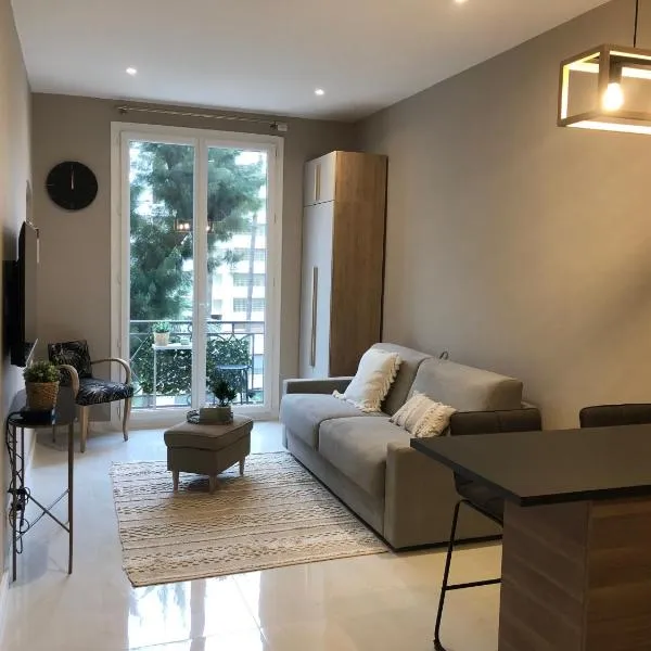 Boulevard de la croisette PALAIS MIRAMAR, hotel in Cannes