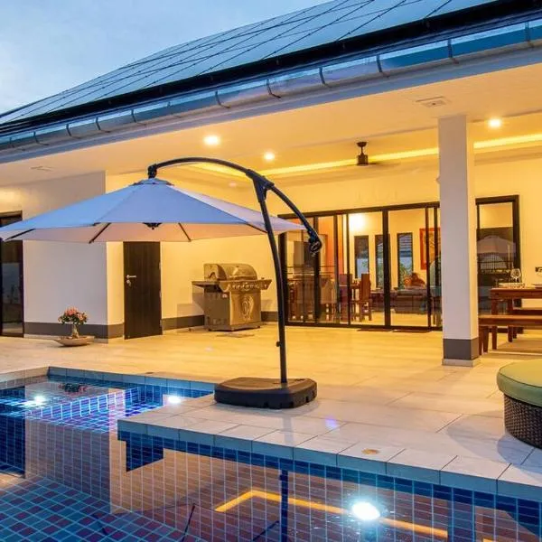 RUSARDI Poolvilla Ao Nang - new Villa 4 Bedrooms 4 Bathrooms, 10m Pool, hotel v destinaci pláž
