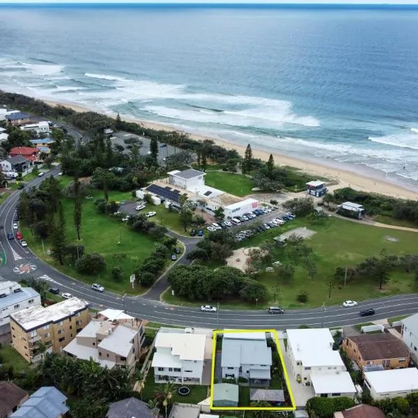 Stunning, Beachfront Dream Home - ZA3, hotell i Buddina