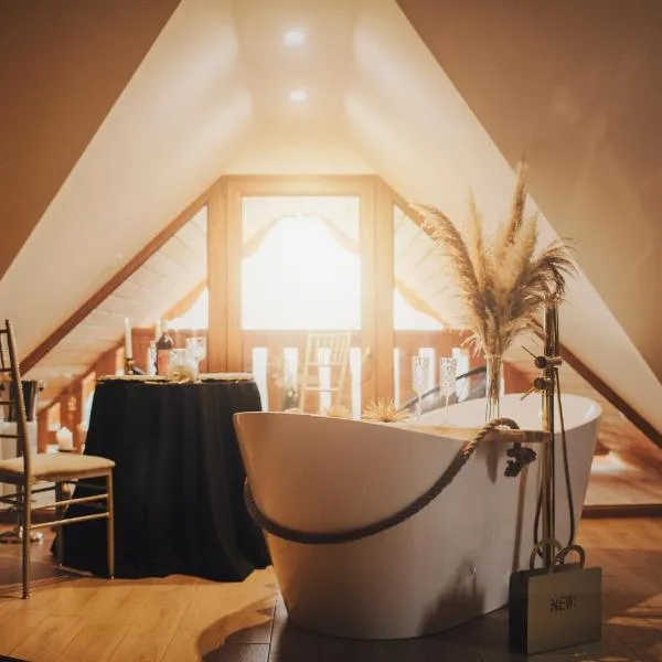 Apartament z wanną wolnostojącą, hotel v destinaci Stare Miasto