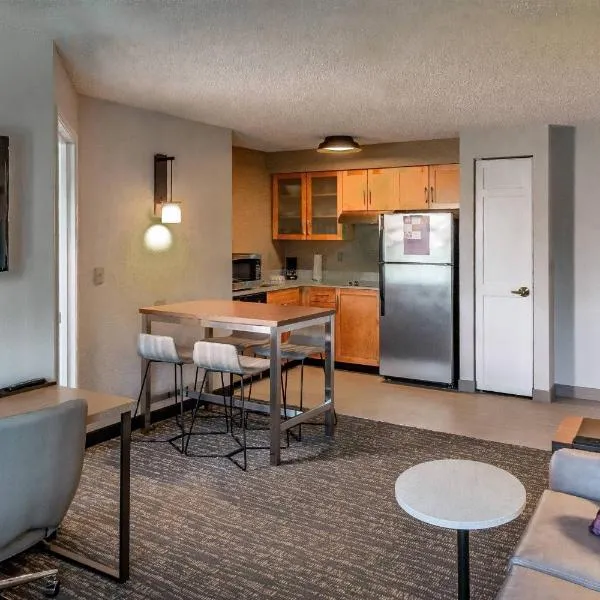 Residence Inn by Marriott Anchorage Midtown – hotel w mieście Anchorage