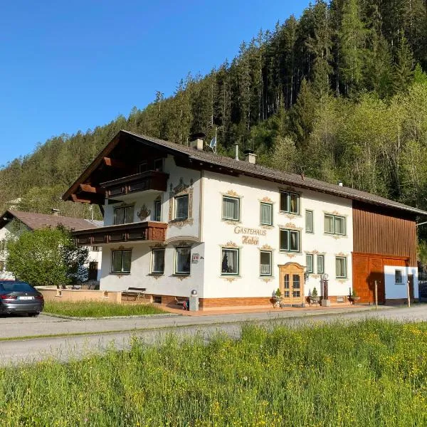 Gästehaus Huber, hotel v destinaci Holzgau